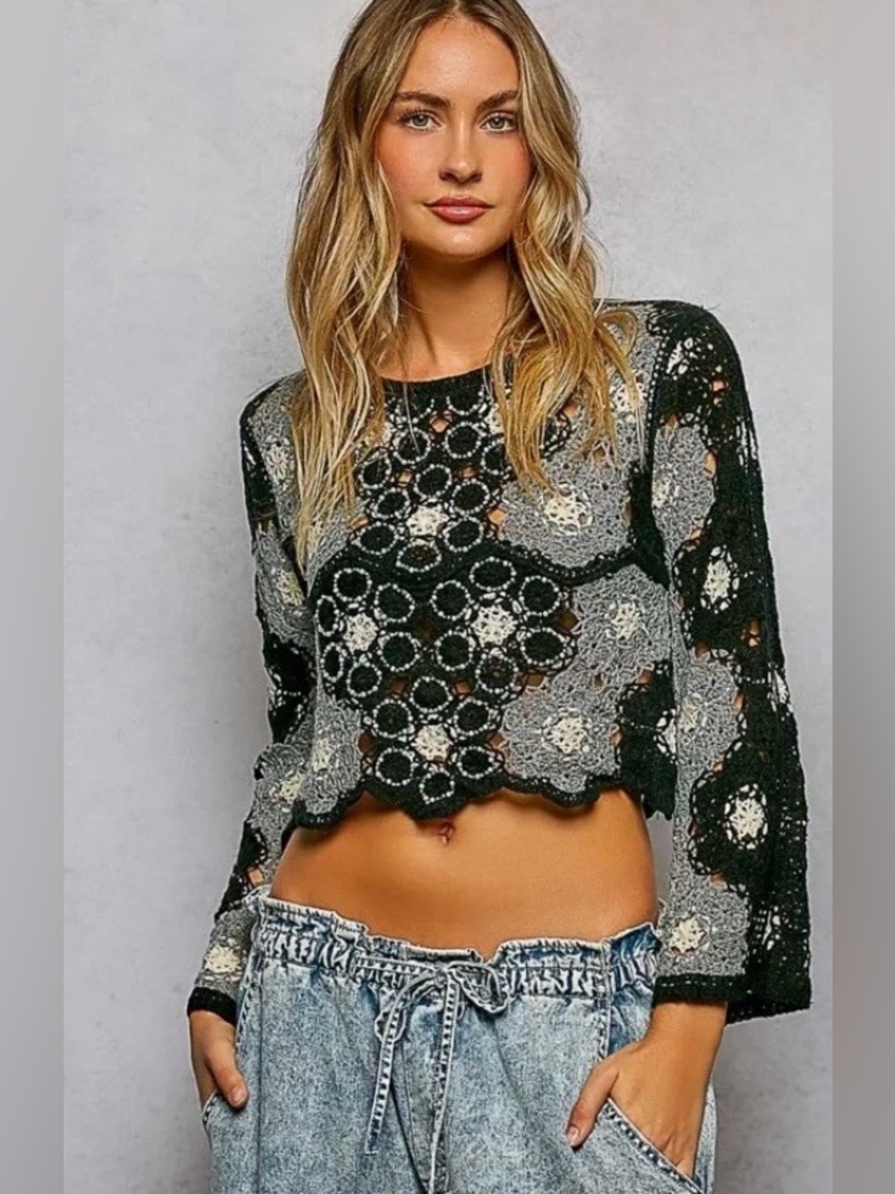 POL Beaded Honeycomb Crochet Floral Weave Crop Top One Size
